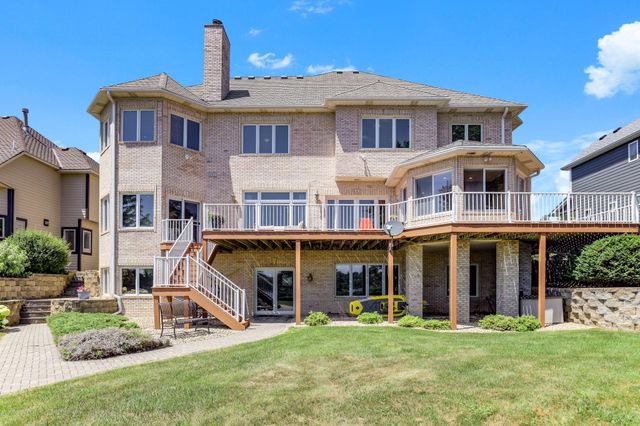 8148 Ithaca Lane N, Maple Grove, MN 55311