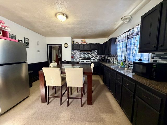 70 Veazie Street, Providence, RI 02908