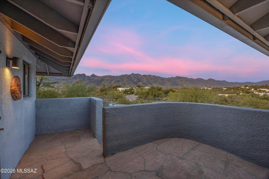 Image 26 of property listing at 9912 E Mount Pleasant Drive, Tucson, AZ 85749