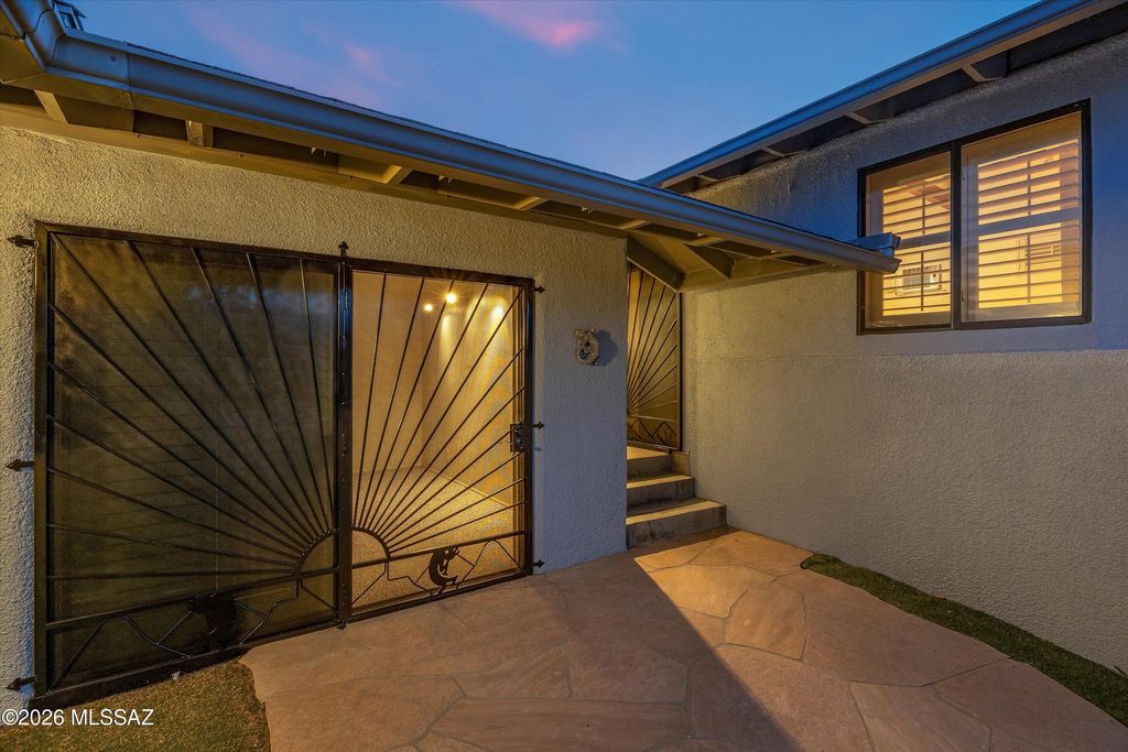 Image 30 of property listing at 9912 E Mount Pleasant Drive, Tucson, AZ 85749