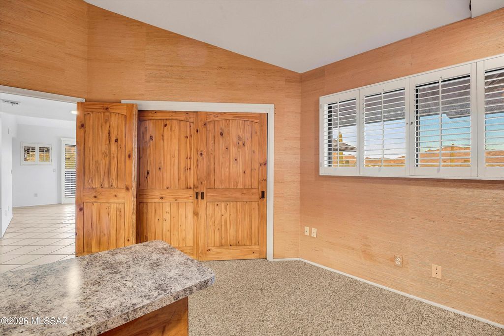 Image 6 of property listing at 9912 E Mount Pleasant Drive, Tucson, AZ 85749