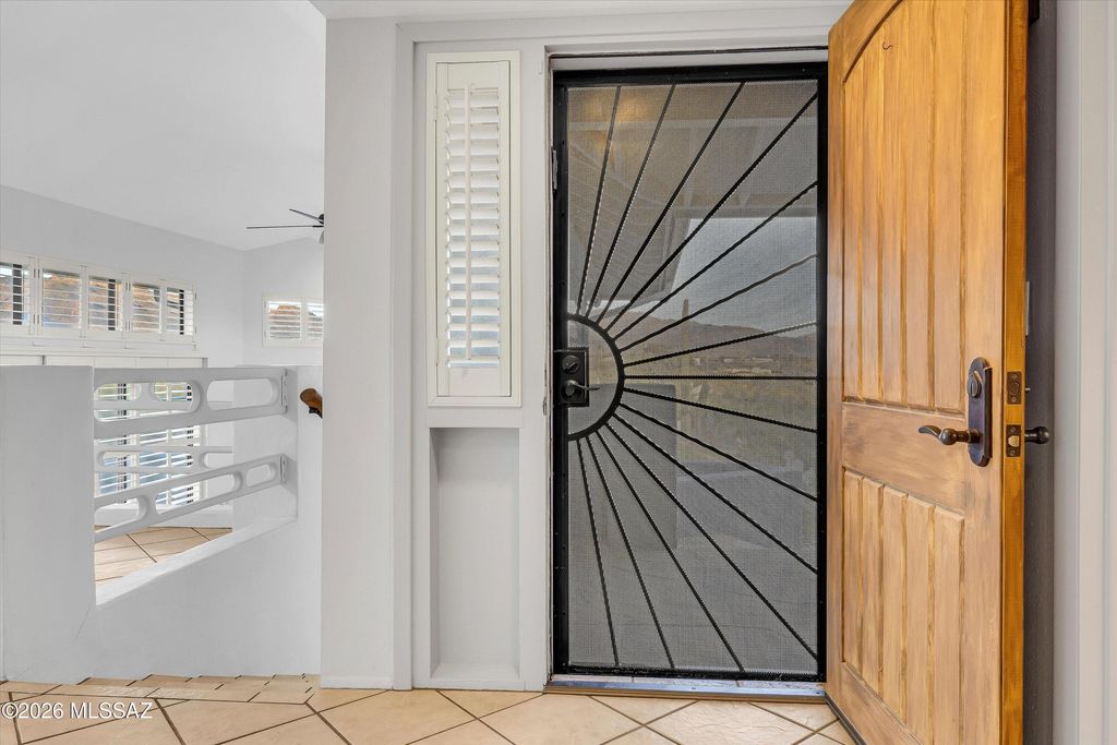 Image 7 of property listing at 9912 E Mount Pleasant Drive, Tucson, AZ 85749