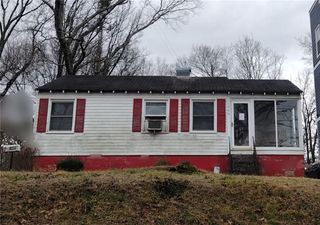 1900 Francis NW Avenue, Atlanta, GA 30318