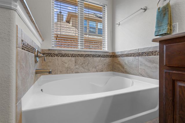 408 Garner Park DR, Georgetown, TX 78628