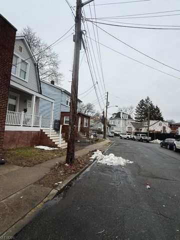 9 Berkshire Pl, Irvington Twp., NJ 07111