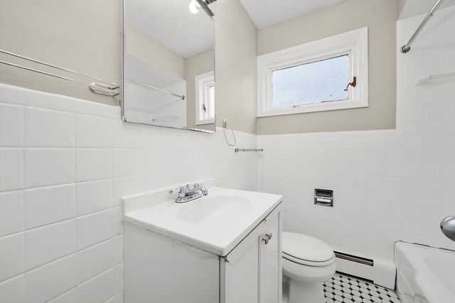 311 Sherman Avenue 2C, Evanston, IL 60202
