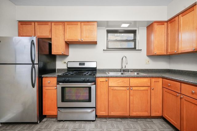 311 Sherman Avenue 2C, Evanston, IL 60202