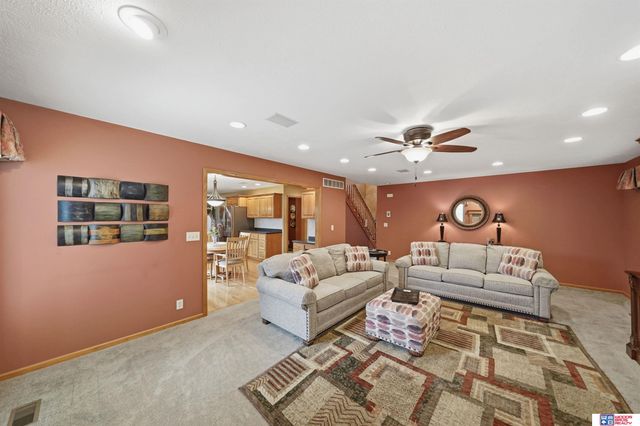 1930 Davenport Drive, Lincoln, NE 68512