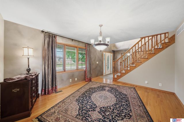 1930 Davenport Drive, Lincoln, NE 68512