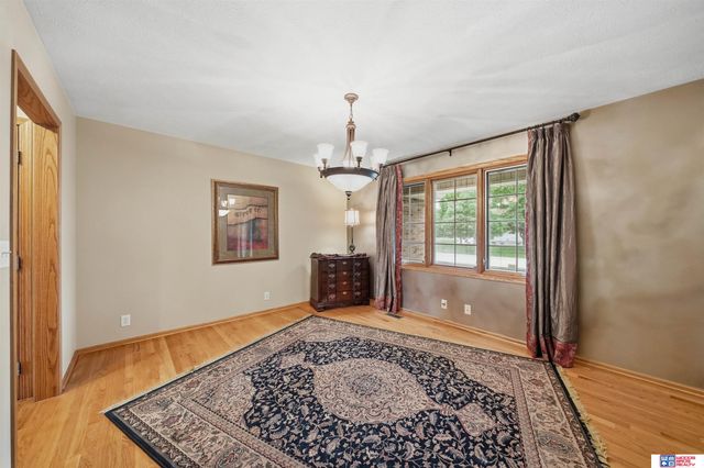 1930 Davenport Drive, Lincoln, NE 68512