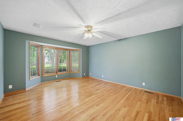 1930 Davenport Drive, Lincoln, NE 68512