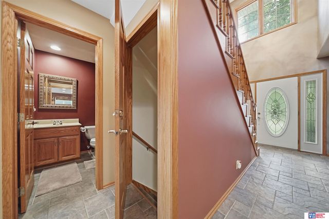 1930 Davenport Drive, Lincoln, NE 68512