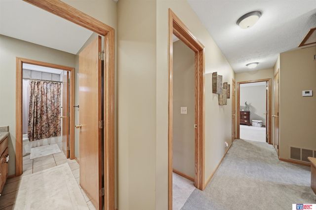 1930 Davenport Drive, Lincoln, NE 68512