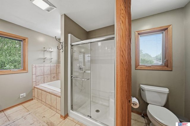 1930 Davenport Drive, Lincoln, NE 68512