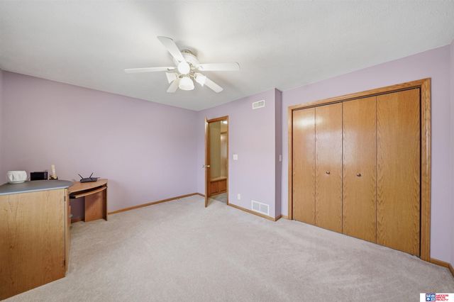 1930 Davenport Drive, Lincoln, NE 68512