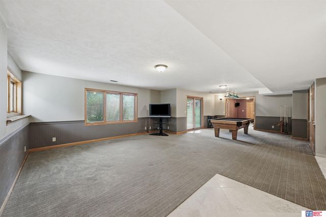 1930 Davenport Drive, Lincoln, NE 68512