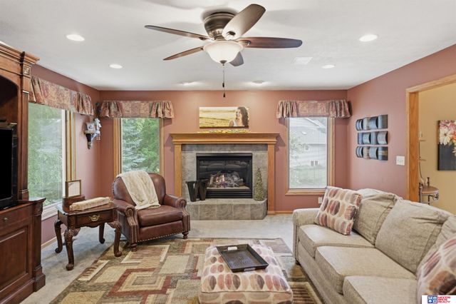 1930 Davenport Drive, Lincoln, NE 68512