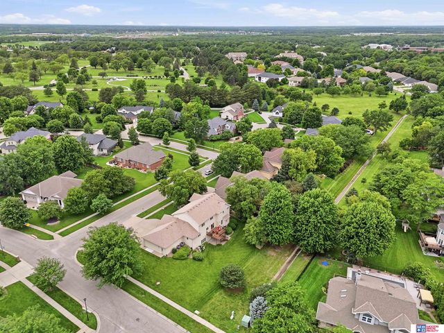 1930 Davenport Drive, Lincoln, NE 68512