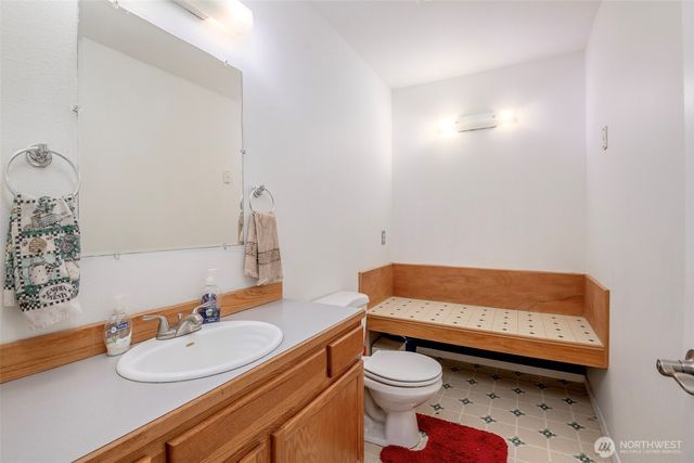 4048 SE Horstman Road, Port Orchard, WA 98366