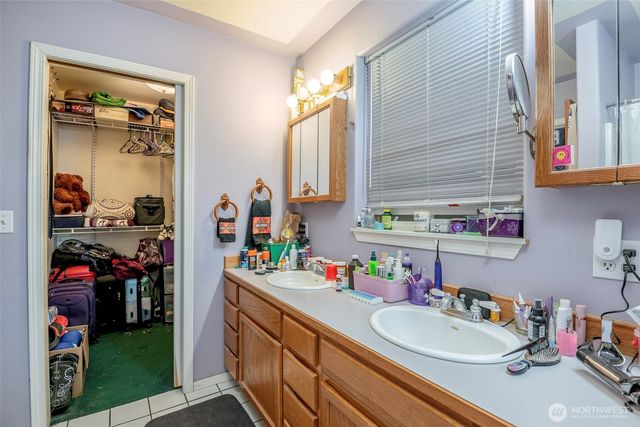 4048 SE Horstman Road, Port Orchard, WA 98366