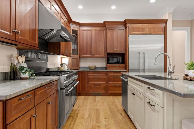 692 Clear Brooks Drive, Signal Mountain, TN 37377
