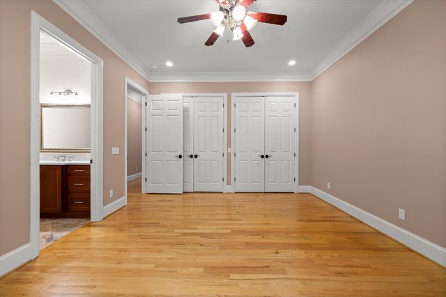 692 Clear Brooks Drive, Signal Mountain, TN 37377