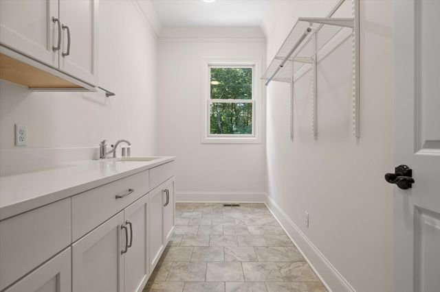 692 Clear Brooks Drive, Signal Mountain, TN 37377
