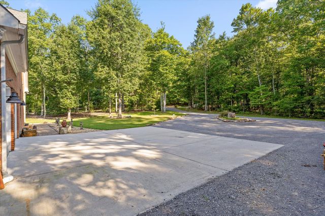 692 Clear Brooks Drive, Signal Mountain, TN 37377
