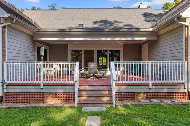692 Clear Brooks Drive, Signal Mountain, TN 37377