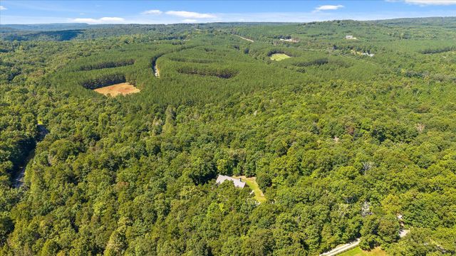 692 Clear Brooks Drive, Signal Mountain, TN 37377