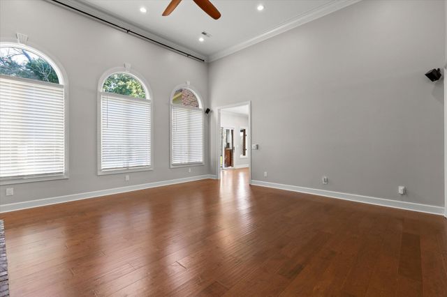 7729 Diamondhead Drive, Ooltewah, TN 37363