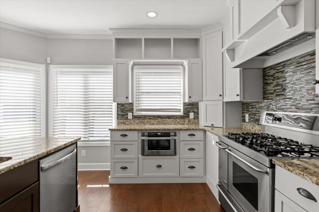 7729 Diamondhead Drive, Ooltewah, TN 37363