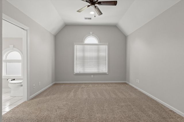 7729 Diamondhead Drive, Ooltewah, TN 37363