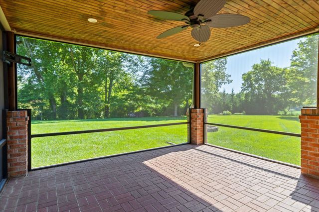 7729 Diamondhead Drive, Ooltewah, TN 37363