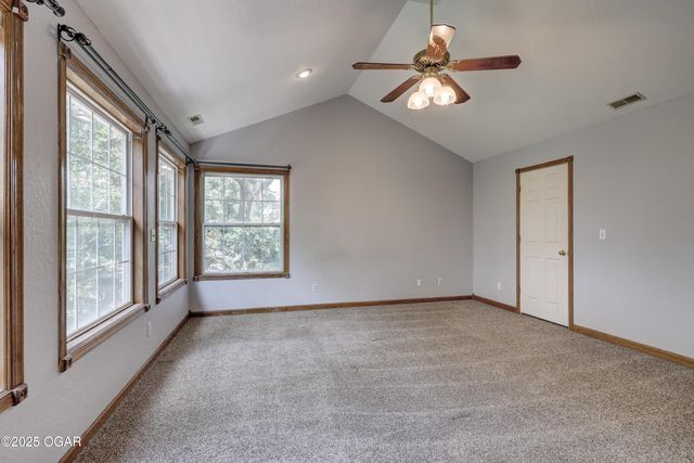 1842 Mountain Ash Drive, Joplin, MO 64801