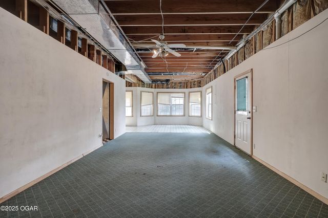 1842 Mountain Ash Drive, Joplin, MO 64801