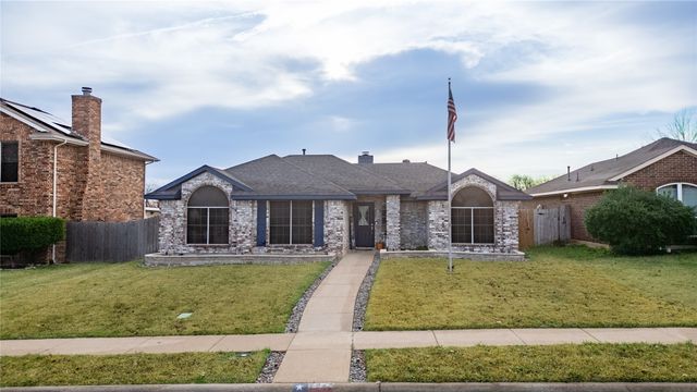 2524 Boardwalk Drive, Mesquite, TX 75181