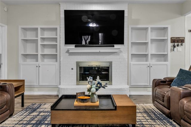 2524 Boardwalk Drive, Mesquite, TX 75181