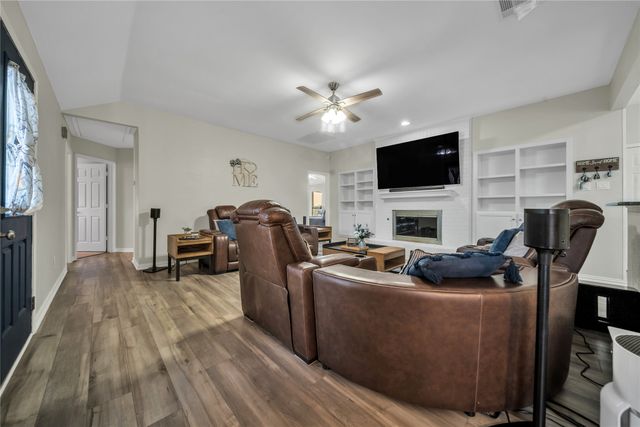 2524 Boardwalk Drive, Mesquite, TX 75181