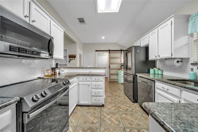 2524 Boardwalk Drive, Mesquite, TX 75181