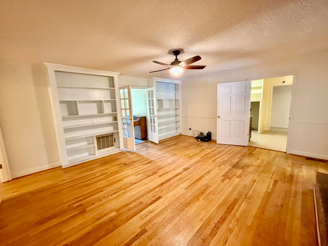 1305 Salem Road, Hartsville, SC 29550