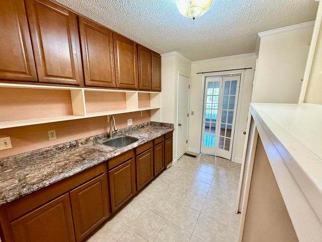 1305 Salem Road, Hartsville, SC 29550