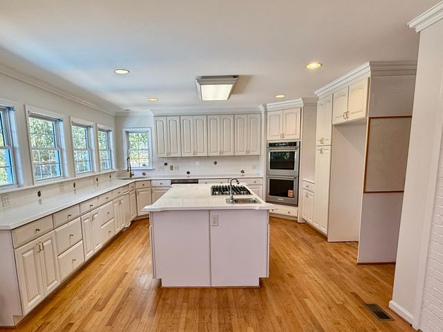 1305 Salem Road, Hartsville, SC 29550