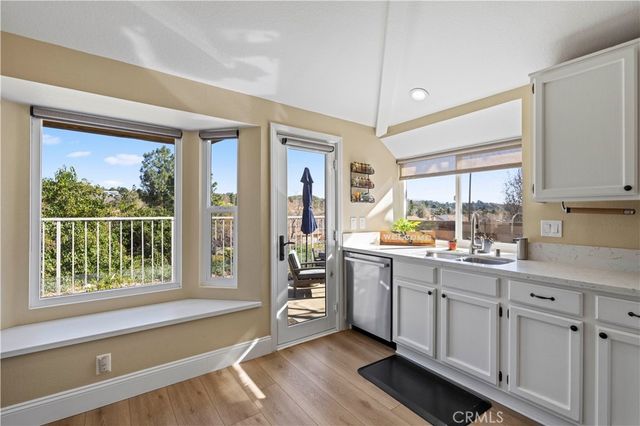 22914 Banyan Place 202, Saugus, CA 91390