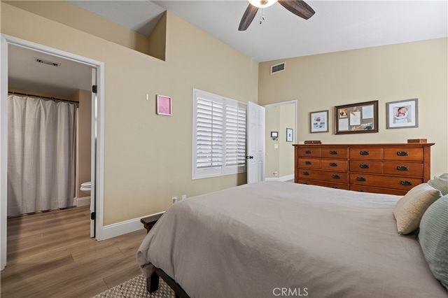 22914 Banyan Place 202, Saugus, CA 91390