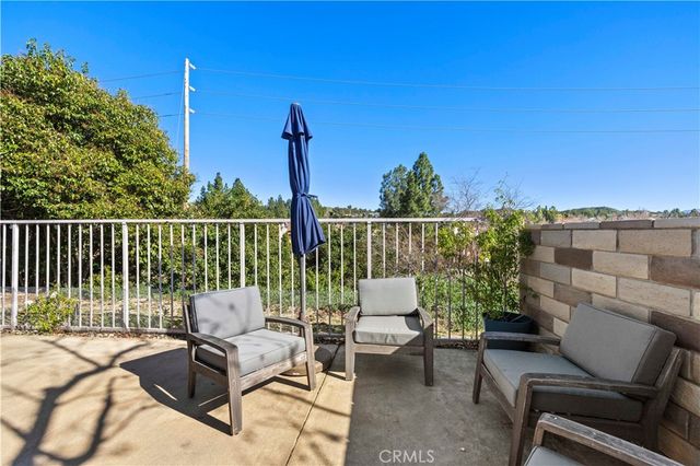 22914 Banyan Place 202, Saugus, CA 91390