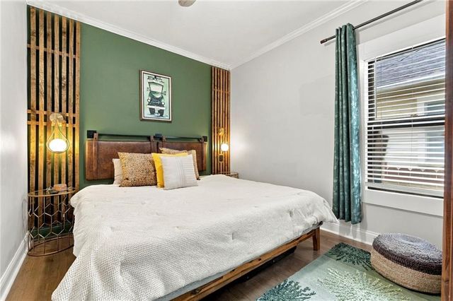 700 E 43rd Street, Kansas City, MO 64110