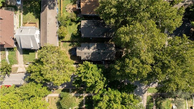 700 E 43rd Street, Kansas City, MO 64110