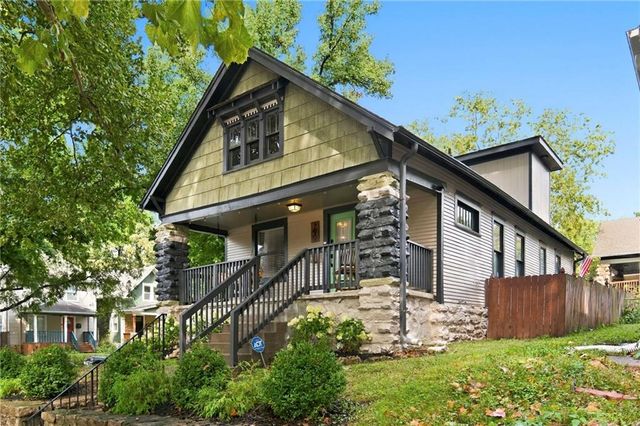 700 E 43rd Street, Kansas City, MO 64110