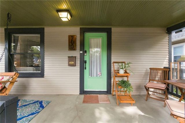 700 E 43rd Street, Kansas City, MO 64110